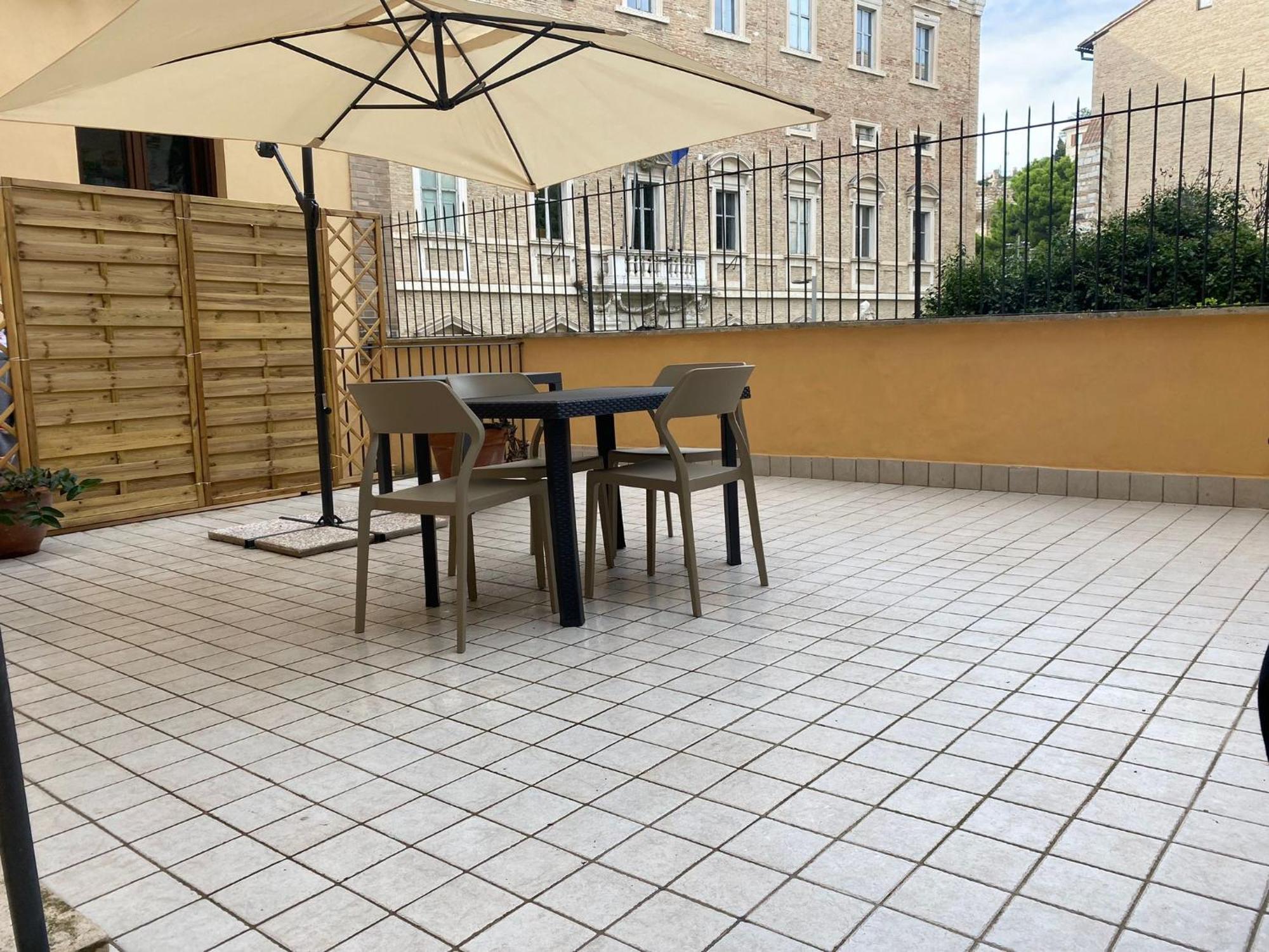 Konerohome Ancona Luaran gambar